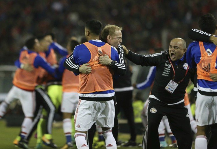 Paraguay mengejutkan para penggemar taruhan olahraga dalam kemenangan mengejutkan 0-3 atas Chile