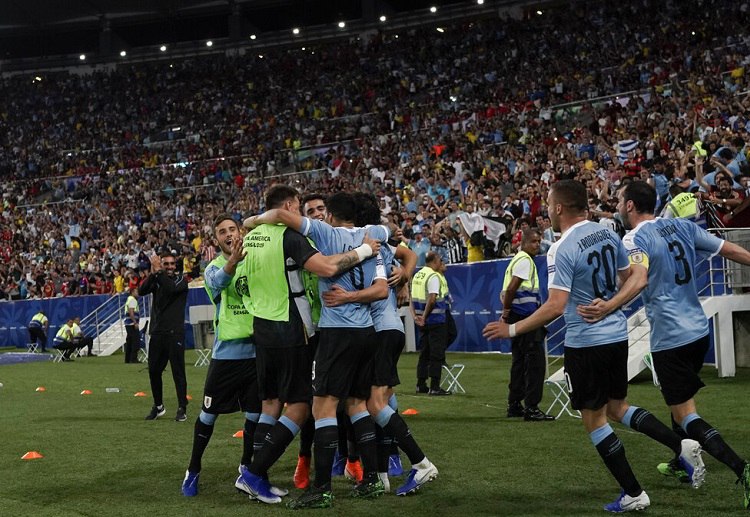 Copa America: Uruguay cố gắng để có thể lựa chọn được gặp Peru trong trận tứ kết này