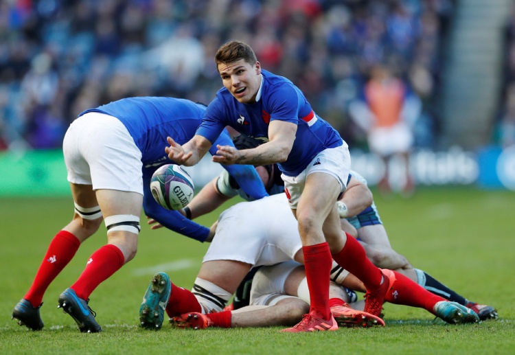 Rugby Union fans are looking forward to see Antoine Dupont play with France again