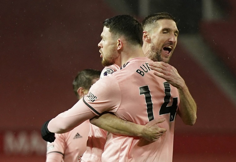 Premier League: hàng thủ Sheffield vẫn thi đấu cực kỳ tập trung và ngăn cản thành công mọi đợt tấn công của MU