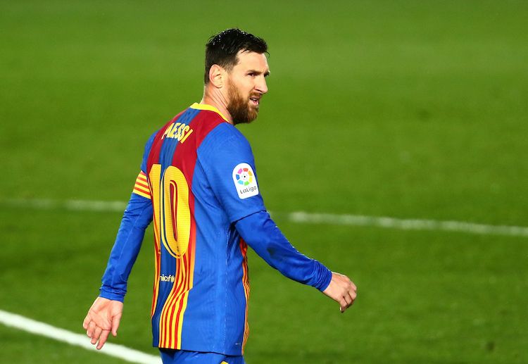 La Liga: Đỉnh điểm của kịch tính diễn ra ở phút 90+4 khi Barcelona được hưởng quả đá phạt từ khu vực giữa sân