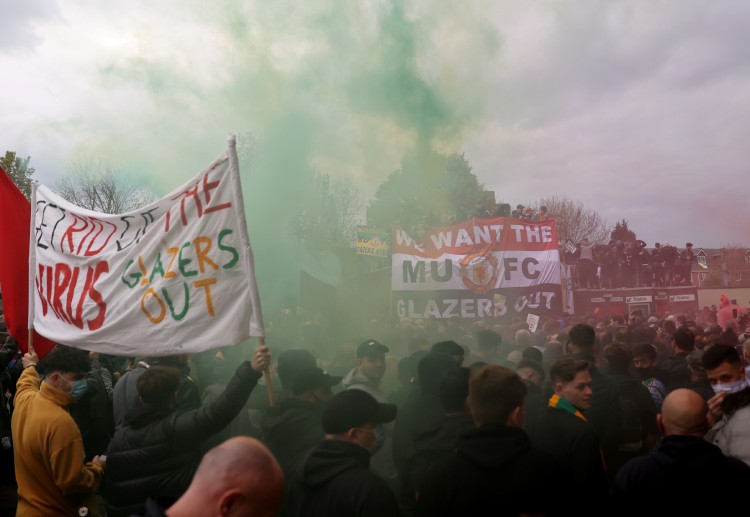 Keluarga Glazer akuisisi Manchester United yang tampil di Premier League