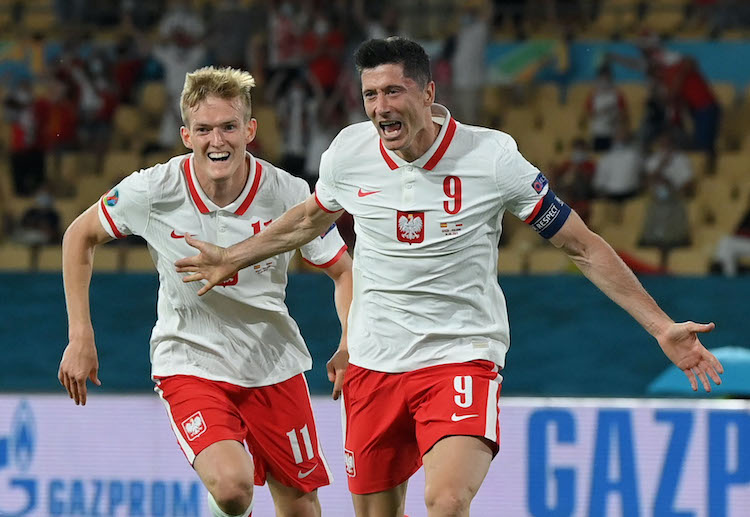 EURO 2020: Lewandowski đã tỏa sáng kịp cho Ba Lan trong khi Tây Ban Nha hỏng phạt đền gây tiếc nuối
