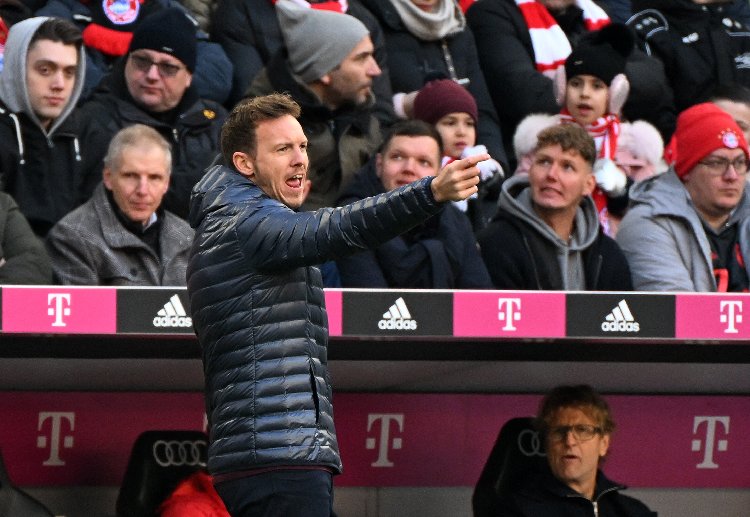 ဒါပေမယ့် အဆင့် ၂ နေရာက ဒေါ့မန်နဲ့ ၂ မှတ်သာ ကွာဟလို့ ဘွန်ဒက်စ်လီဂါ ချန်ပီယံဘွဲ့ကို ကာကွယ်နိုင်ဖို့ ဂျူလီယန် နေဂဲလ်စ်မန်းရဲ့ အသင်းက တတ်နိုင်သလောက် အမှားနည်းဖို့ လိုအပ်နေပါသေးတယ်။