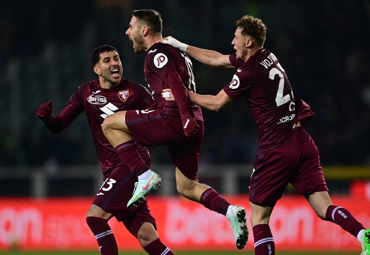 Torino làm khách trên sân của Lazio ở vòng 30 Serie A