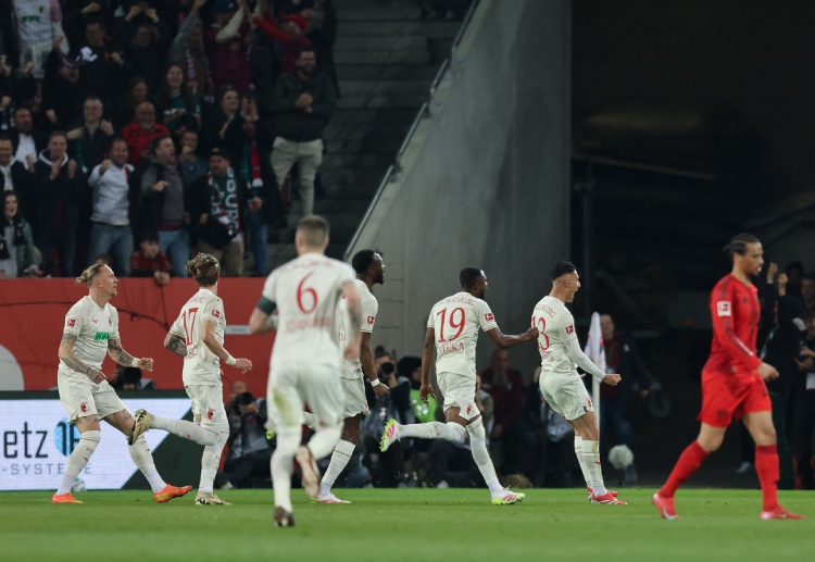 Bundesliga: Augsburg có thể mất vị trí thứ 8 sau vòng này