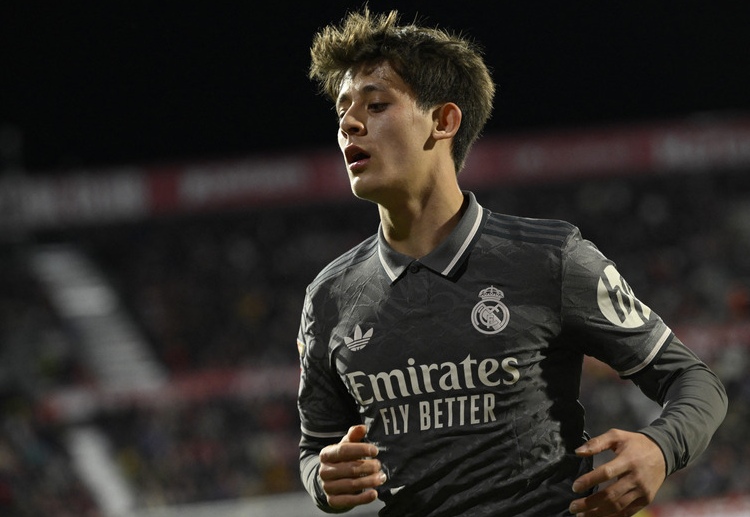 ရီးရဲလ်မက်ဒရစ် ကွင်းလယ် ဖန်တီးရှင် အာဒါ ဂူလာ ကတော့ ပရီးမီးယားလိဂ် ကလပ် အာဆင်နယ် အတွက် အဓိက ပစ်မှတ် အဖြစ် ဆက်လက် တည်ရှိနေတယ်လို့ သိရပါတယ်။