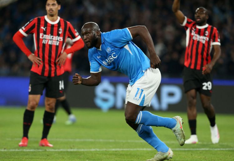 Napoli giành chiến thắng ở vòng 30 Serie A