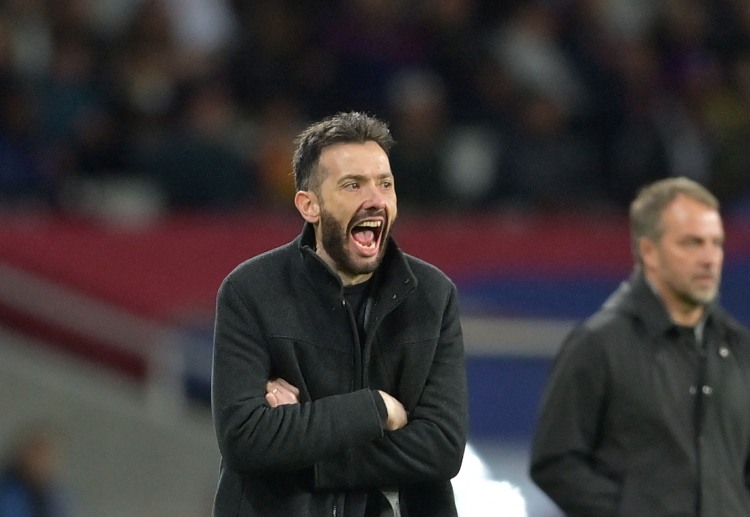 西甲联赛 巴伦西亚本场比赛遭遇严重的阵容危机,主教练科贝兰被迫重新部署球队。