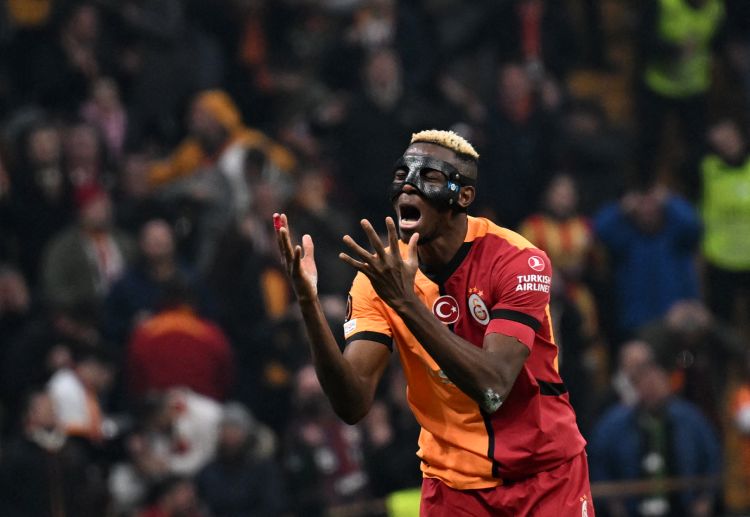 အသက် ၂၂ နှစ် အရွယ် ဒိန်းမတ် တိုက်စစ်မှူး ဟွိုက်ဂျ်လန်း ကတော့ ဒီရာသီမှာ ရုန်းကန်နေရ ပြီးတော့ ပရီးမီးယားလိဂ် ၂၈ ပွဲ ကစားရာမှာ ၃ ဂိုးသာ သွင်းယူထားနိုင်ပြီး ဝေဖန်ခံနေရပါတယ်။