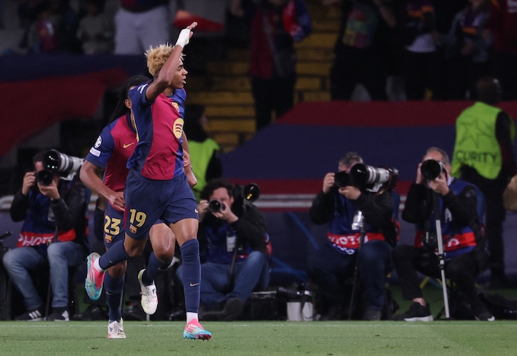 欧冠联赛 终场前亚马尔射中横梁错失绝杀，巴萨与国米3比3握手言和。