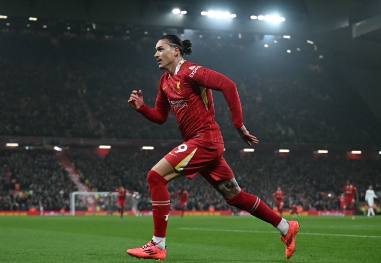 စီးရီးအေ ကလပ် နာပိုလီ ကတော့ အခုနွေရာသီမှာ မှန်ကန်တဲ့ ဈေးနှုန်းနဲ့ ထွက်ခွာနိုင်မယ့် လစ်ဗာပူးလ် တိုက်စစ်မှူး ဒါဝင် နူညက်ဇ်ကို ခေါ်ယူဖို့ ကမ်းလှမ်းမှုတွေ ပြုလုပ်သွားဖွယ် ရှိနေပါတယ်။