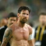 ပီအက်စ်ဂျီက ဖီဖာ ကလပ် ကမ္ဘာ့ဖလား အုပ်စု အဆင့်မှာ အက်တလက်တီကိုမက်ဒရစ်နဲ့ ဆီယက်တဲလ်ဆောင်းဒါးစ် တို့ကို ဂိုးပြတ် အနိုင်ရခဲ့ပေမယ့် ဘိုတာဖိုဂို ကို‌တော့ မထင်မှတ်ပဲ ရှုံးနိမ့်ခဲ့ပါတယ်။