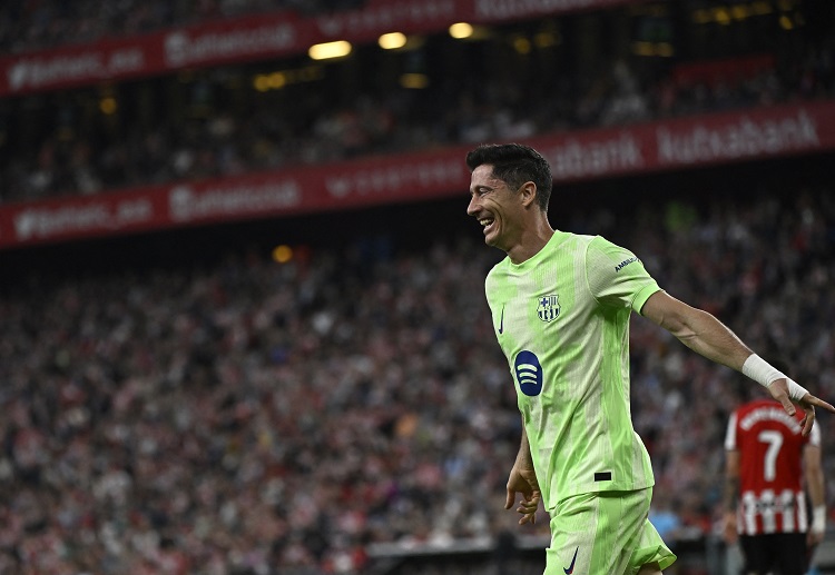 လာလီဂါ ကလပ် မှာတော့ လီဝမ်ဒေါစကီးက ၁၄၇ ပွဲ ကစားရာမှာ ၁၀၁ ဂိုး သွင်းယူထားပါတယ်။