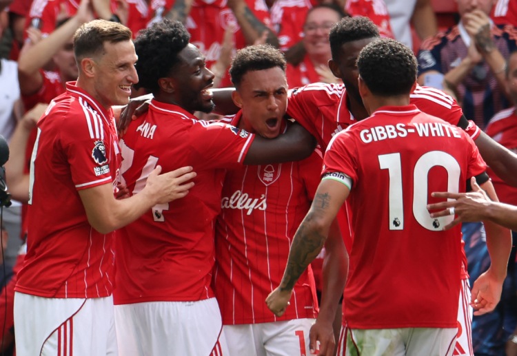 နောက်ထပ် ထူးခြားချက် တစ်ခုက မနှစ်က စပါးကို ယူရိုပါလိဂ် အရယူပေးခဲ့တဲ့ အန်ဂျီ ပိုစတီကိုဂလူးဟာ ဖောရက်စ်ကို ကိုင်တွယ်တော့မှာ ဖြစ်ပါတယ်။