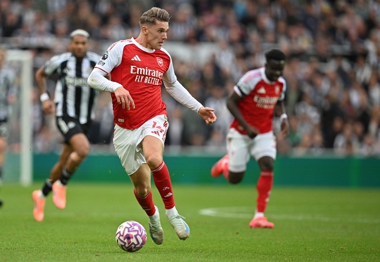 ဆွီဒင် တိုက်စစ်မှူး ဗစ်တာ ယိုကီးရက်စ်က ဒီနှစ် နွေရာသီမှာ စပိုတင်းလစ္စဘွန်း ကနေ ပရီးမီးယားလိဂ် ကလပ် အာဆင်နယ်ကို ပေါင် ၆၄ သန်းနဲ့ ပြောင်းရွှေ့လာခဲ့သူ ဖြစ်ပါတယ်။