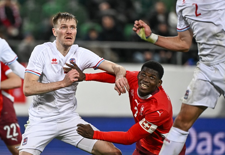 世界杯预选赛 雷恩前锋布雷尔·恩博洛是本届瑞士阵容中的头号射手，他将在比赛中继续扮演关键角色