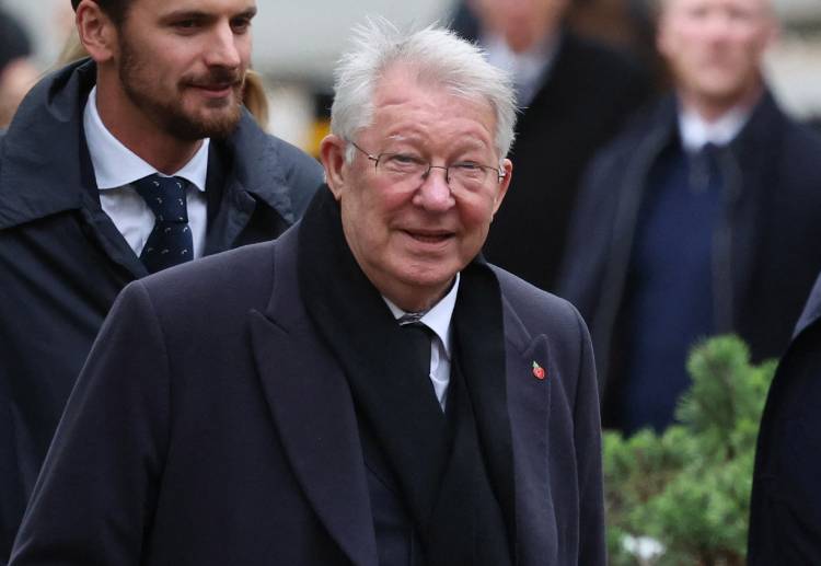 ဖာဂူဆန် ကတော့ ပရီးမီးယားလိဂ် ကလပ်ကို အကယ်ဒမီထွက် ကစားသမားတွေနဲ့ပဲ ရွှေခေတ်ထူထောင်နိုင်ခဲ့ဖူးသူ ဖြစ်ပါတယ်။