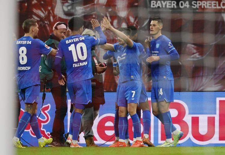 레버쿠젠은 이날 승리로 리그에서도 라이벌을 꺾으며 완벽한 반등에 성공했다