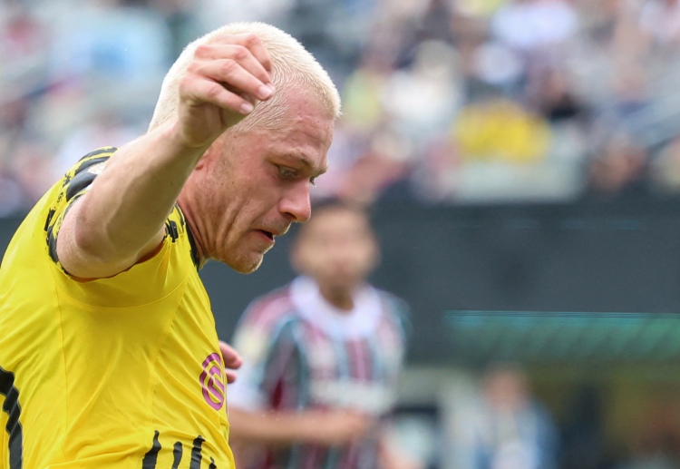 လာလီဂါ ကလပ် ဘာစီလိုနာ ကတော့ ဂျူးလ်စ် ကွန်ဒေးရဲ့ ပွဲထွက်ခွင့် နေရာ အတွက် အပြိုင်အဆိုင် ဖြစ်လာစေမယ့် ညာနောက်ခံလူ တစ်ဦးကို ရှာဖွေနေပါတယ်။