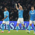 Napoli giành 3 điểm ở vòng 14 Serie A khi đối đầu Juventus