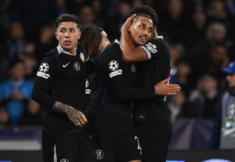 ဒါ့အပြင် သူ့အနေနဲ့ ချန်ပီယံလိဂ် အဝေးကွင်း ပွဲစဉ်တွေ မှာလည်း ဆက်တိုက် ဂိုးသွင်းယူနိုင်ခဲ့တာ ဖြစ်ပါတယ်။