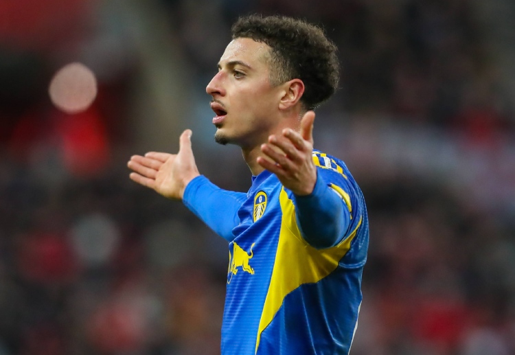 英超联赛  利兹联中场球员伊桑·阿姆帕杜因累积五张黄牌而被停赛，这将削弱他们的防守实力。