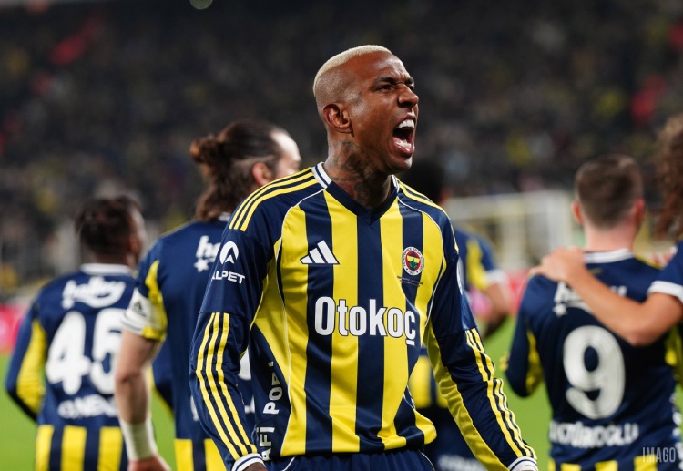 欧洲联赛 塔利斯卡本赛季在35场比赛中打入21球,成为费内巴切的核心射手。