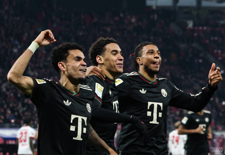 ပရီးမီးယားလိဂ် ကလပ် မန်ချက်စတာယူနိုက်တက်က သူတို့ရဲ့ ခံစစ်ကို ရေရှည် တည်ဆောက်ဖို့ အတွက် အင်တာမီလန် နောက်ခံလူ အလက်ဆန်ဒရို ဘက်စတိုနီကို အဓိက ပစ်မှတ် အဖြစ် သတ်မှတ်ထားပါတယ်။