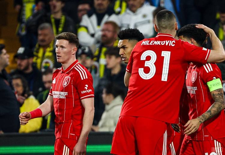 欧洲联赛 凭借伊戈尔·热苏斯的进球和助攻,诺丁汉森林客场3比0大胜费内巴切