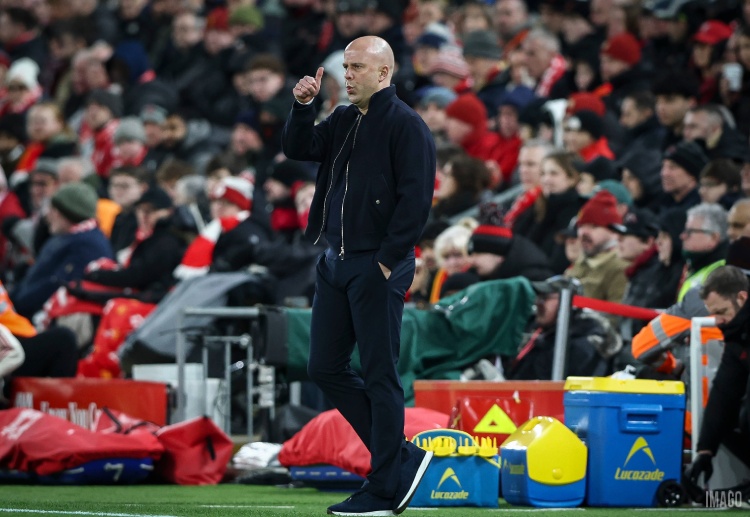 Liverpool look to overturn deficit to keep Champions League hopes alive at Anfield