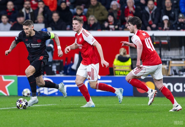 ဒီနှစ် ချန်ပီယံလိဂ် ၁၆ သင်း အဆင့် ပထမအကျော့မှ အင်္ဂလန် ၆ သင်းစလုံး ရလဒ်မကောင်းခဲ့တာ တွေ့ရပြီး ဒီထဲမှာ အာဆင်နယ်လည်း အပါအဝင် ဖြစ်ခဲ့ပါတယ်။