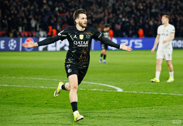 Khvicha Kvaratskhelia jadi pemain terbaik di pertandingan Liga Champions UEFA