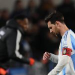 မက်ဆီဟာ ကမ္ဘာ့ဖလား ၅ ကြိမ် ဆက်တိုက် ပါဝင်ကစားခဲ့ပြီး ပြိုင်ပွဲတိုင်းမှာ အနည်းဆုံး ဂိုးဖန်တီးမှု ၁ ကြိမ်စီ ပြုလုပ်နိုင်ခဲ့ပါတယ်။