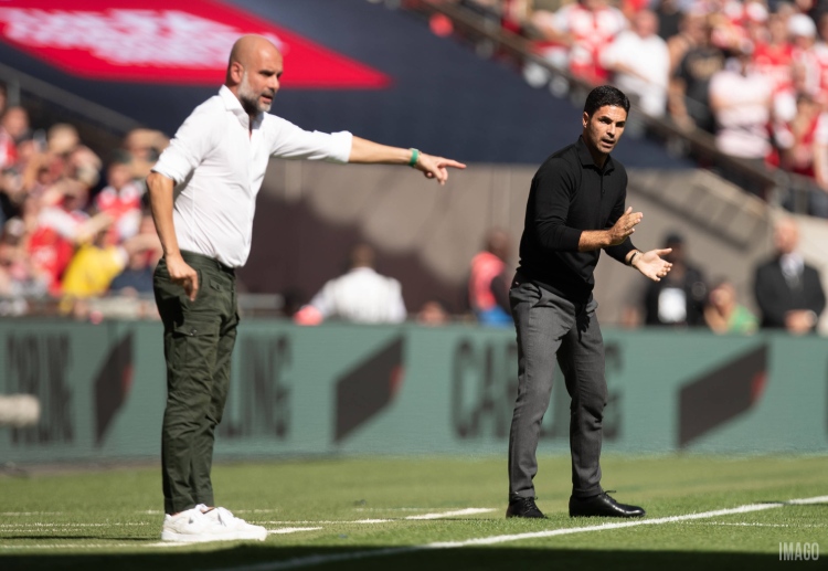 ဒါပေမယ့် မန်စီးတီးက ပရီးမီးယားလိဂ် မှာတော့ အာဆင်နယ်နဲ့ ၉ မှတ် ကွာဟနဲ့ နေတာကြောင့် ချန်ပီယံဆု အတွက် ခက်ခဲတဲ့ အခြေအနေမှာ ရှိနေပါတယ်။ (လက်ကျန် တစ်ပွဲ ကစားဖို့ ရှိနေ)