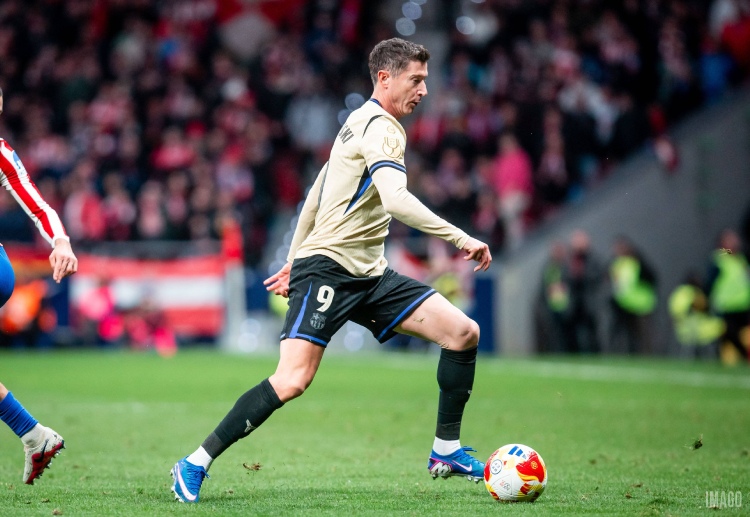 ပိုလန် တိုက်စစ်မှူး ရောဘတ် လီဝမ်ဒေါစကီး အနေနဲ့ လာလီဂါ ကလပ် ဘာစီလိုနာမှာ နောက်ထပ် တစ်ရာသီ ဆက်ရှိနေဖို့ အခွင့်အရေးရှိနေဆဲပါ။