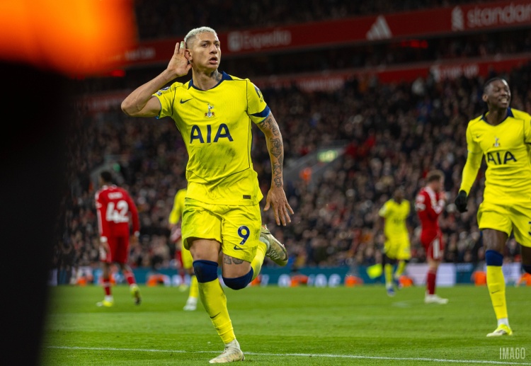 Tottenham Hotspur held Liverpool to a 1–1 draw in the Premier League