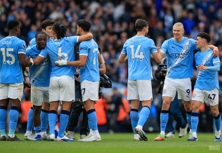 英超联赛 登上榜首